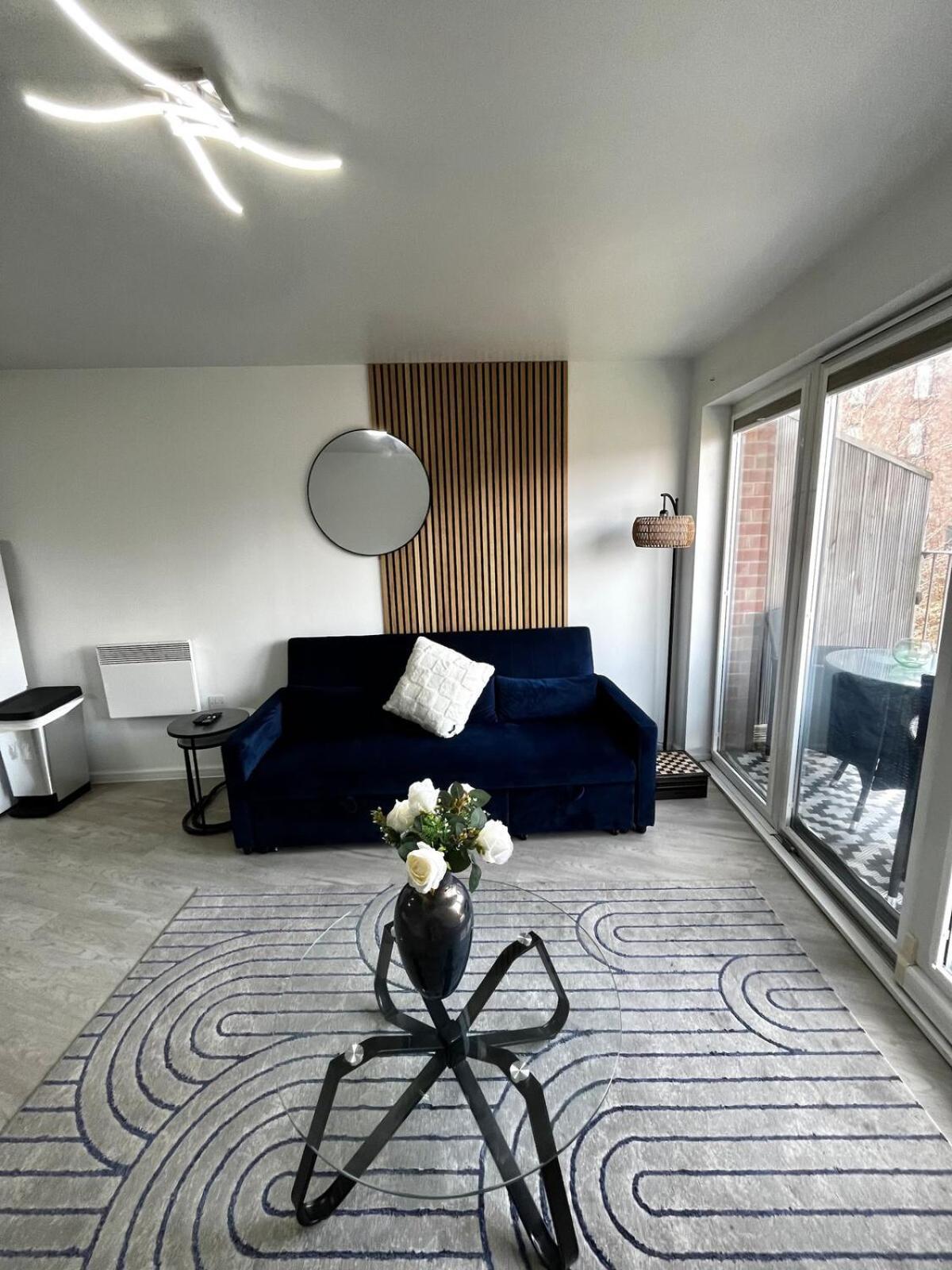 Serene 2-Bed Flat With Canal Views - Coop Live & Ethiad Manchester Zewnętrze zdjęcie